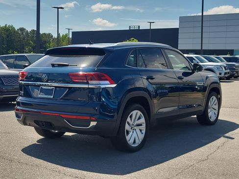 Used 2023 Volkswagen Atlas Cross Sport SE w/ Panoramic Sunroof Package AWD/4WD image 5