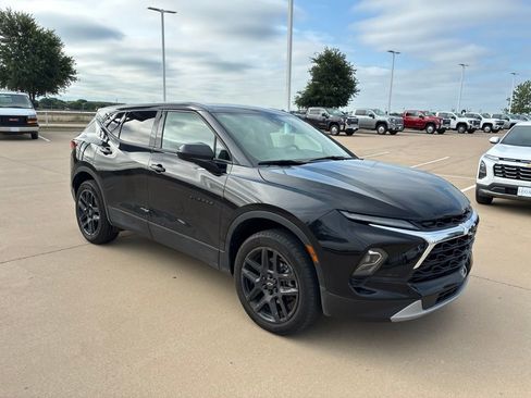 Used 2024 Chevrolet Blazer LT w/ LPO, Floor Liner Package FWD image 5
