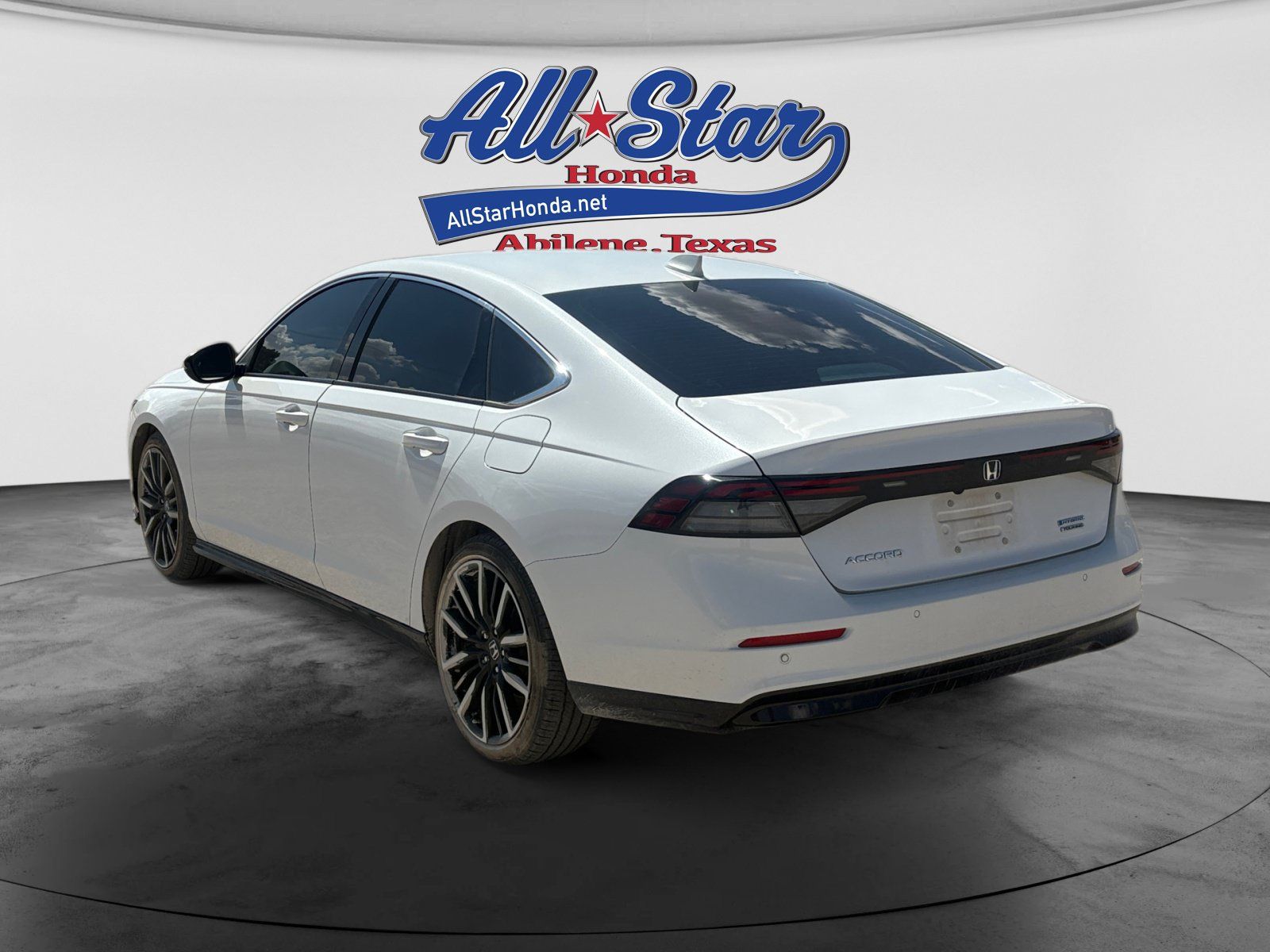 Used 2025 Honda Accord Touring image 7