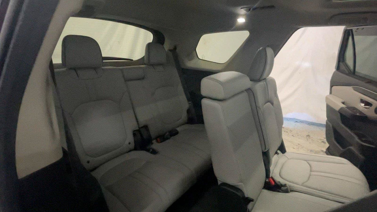 Used 2025 Honda Pilot Elite image 24