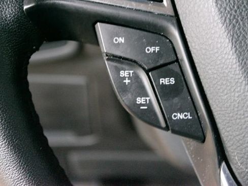 Used 2020 Ford Edge SEL w/ Cold Weather Package AWD/4WD image 15