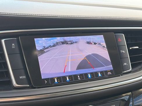 Used 2020 Buick Enclave Avenir w/ Avenir Technology Package FWD image 22