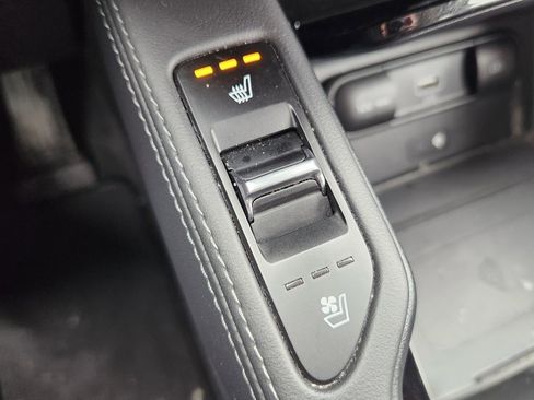 Used 2022 Kia Telluride EX w/ EX Premium Package image 47