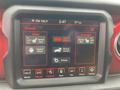 Used 2023 Jeep Wrangler Rubicon w/ Cold Weather Group AWD/4WD image 31