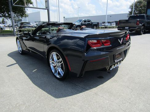 Used 2014 Chevrolet Corvette Stingray Convertible w/ 2LT Preferred Equipment Group RWD image 7