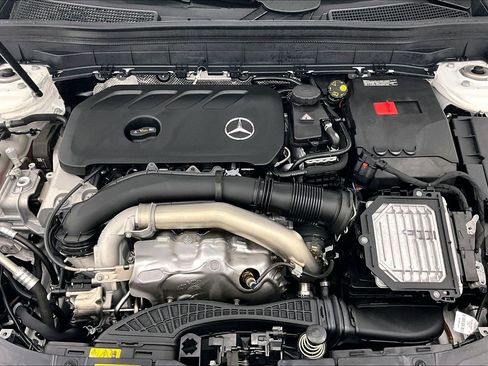 Used 2026 Mercedes-Benz GLB 250 image 9