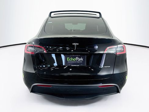Used 2023 Tesla Model Y Long Range AWD/4WD image 7