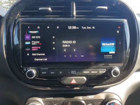 Used 2023 Kia Soul S image 19