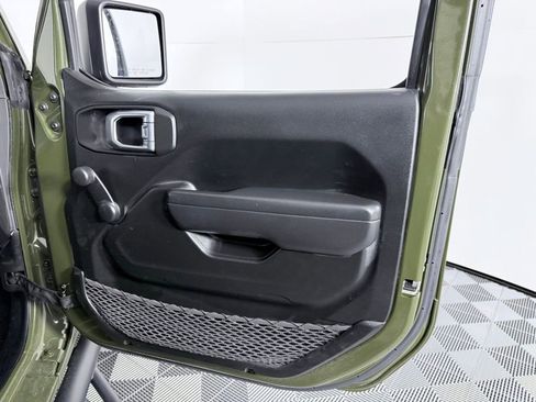 Used 2022 Jeep Wrangler Unlimited Sport image 10