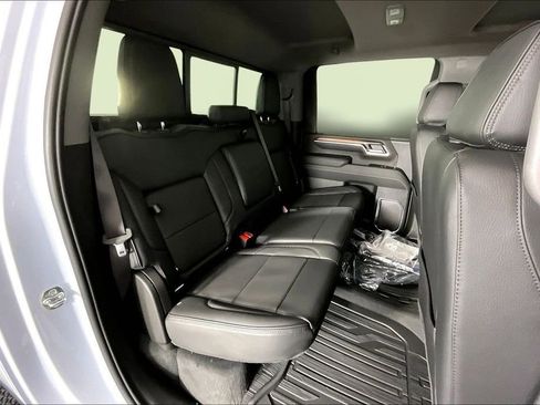 New 2026 GMC Sierra 2500 Denali w/ Denali Reserve Package AWD/4WD image 11