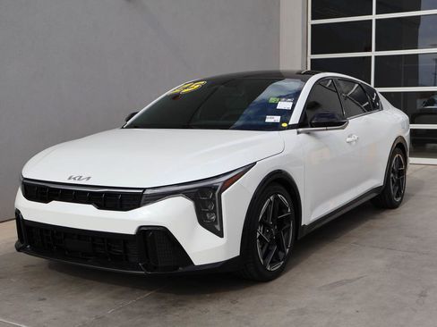 Used 2025 Kia K4 GT-Line w/ GT-Line Premium Package FWD image 1