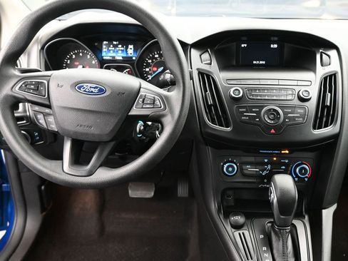 Used 2018 Ford Focus SE image 11