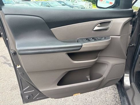 Used 2012 Honda Odyssey EX image 15