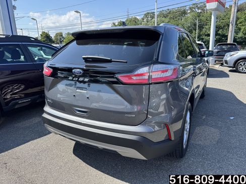 Used 2023 Ford Edge SEL w/ Convenience Package AWD/4WD image 4