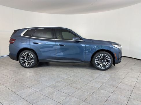 New 2026 BMW X3 xDrive30 w/ Premium Package AWD/4WD image 8