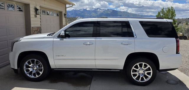 Used 2017 GMC Yukon Denali w/ Open Road Package AWD/4WD image 3
