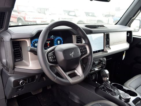 New 2026 Ford Bronco Outer Banks AWD/4WD image 17