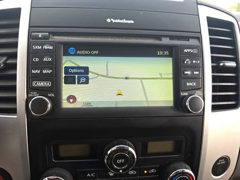Used 2018 Nissan Frontier PRO-4X AWD/4WD image 14