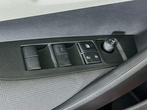 Used 2026 Toyota Corolla LE FWD image 15