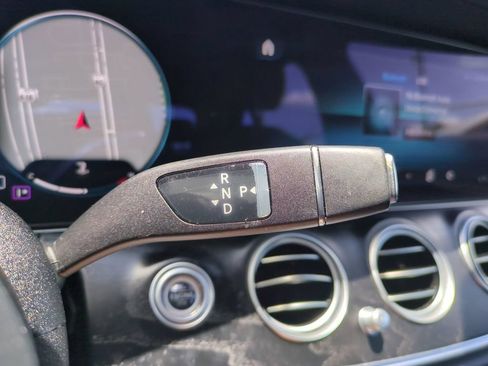 Used 2022 Mercedes-Benz E 350 Sedan image 20