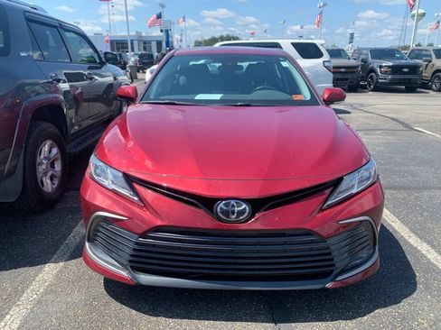 Used 2022 Toyota Camry LE w/ Cold Weather Package AWD/4WD image 7