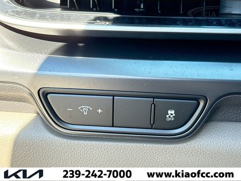 New 2026 Kia Carnival image 33