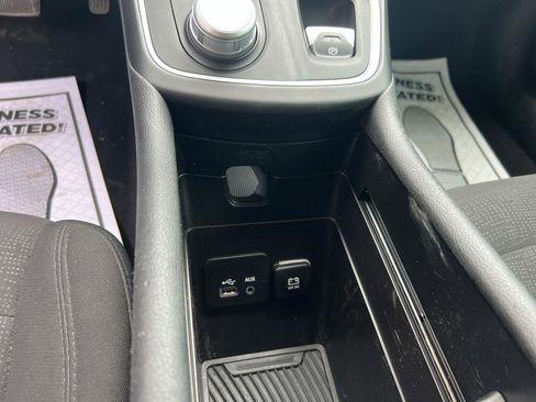 Used 2016 Chrysler 200 Limited w/ Comfort Group image 19