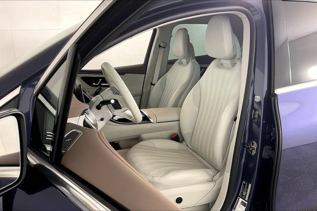 Certified 2023 Mercedes-Benz EQE 500 4MATIC SUV image 17