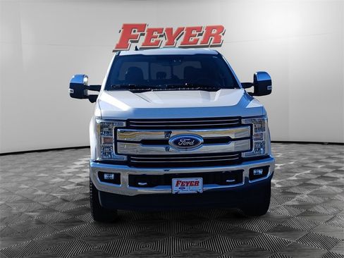 Certified 2019 Ford F250 Lariat w/ Chrome Package image 8