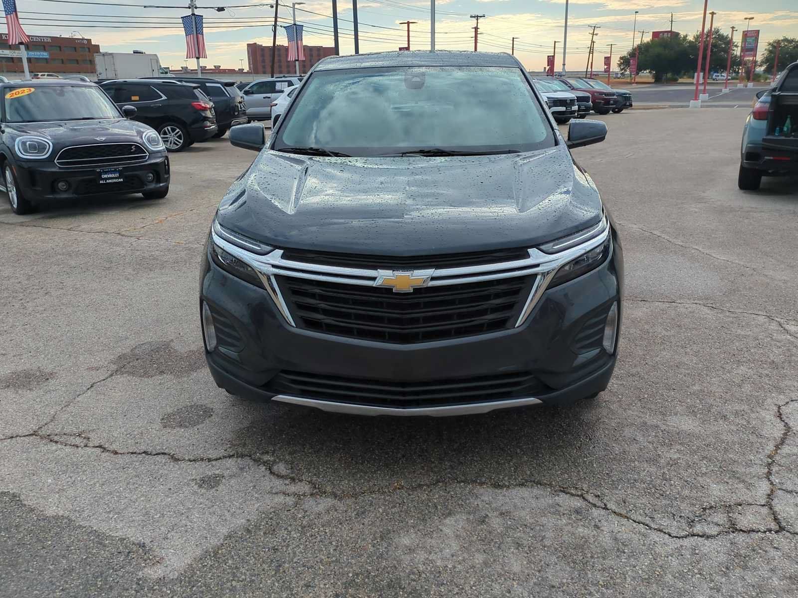 Used 2023 Chevrolet Equinox LT FWD image 3