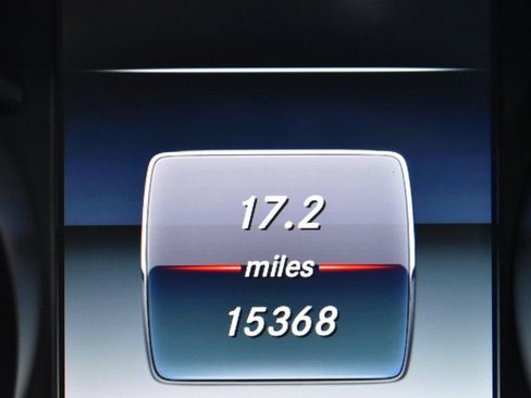 Used 2018 Mercedes-Benz AMG GT C image 3