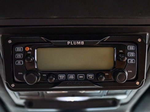 Used 2024 Land Rover Defender 90 V8 image 32