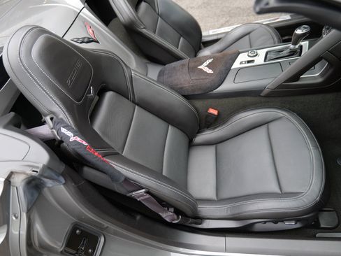 Used 2015 Chevrolet Corvette Z06 w/ 2LZ Preferred Equipment Group image 37