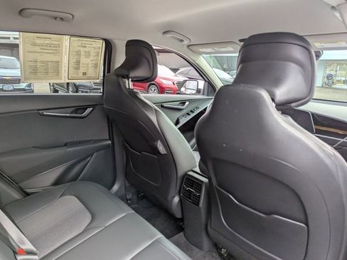 Used 2023 Kia Niro EX image 35