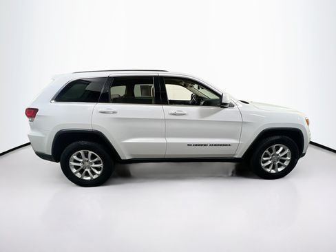 Used 2022 Jeep Grand Cherokee Laredo E AWD/4WD image 4