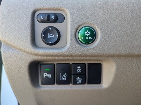 Used 2017 Honda Pilot Elite image 15