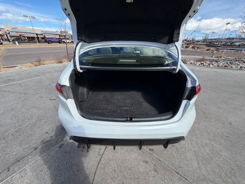 Used 2023 Toyota Corolla SE w/ SE Package image 27