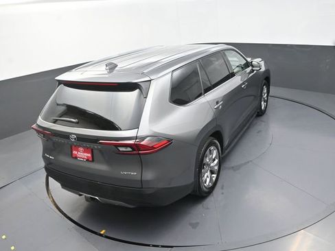 Used 2026 Toyota Grand Highlander Limited AWD/4WD image 14