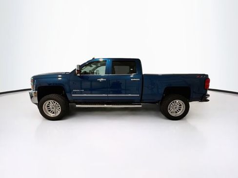 Used 2018 Chevrolet Silverado 2500 LTZ w/ Duramax Plus Package AWD/4WD image 4
