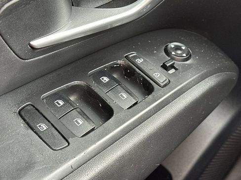 Used 2022 Hyundai Tucson SE image 18