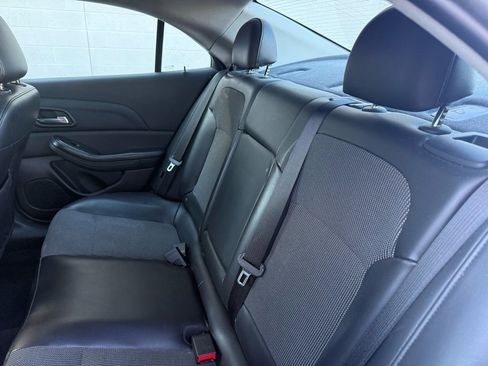 Used 2016 Chevrolet Malibu LT image 21