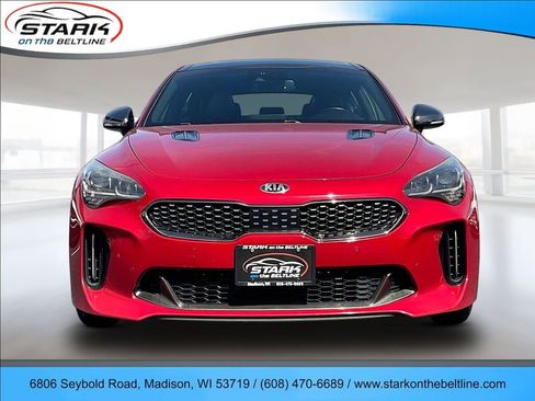 Used 2018 Kia Stinger GT1 AWD/4WD image 2