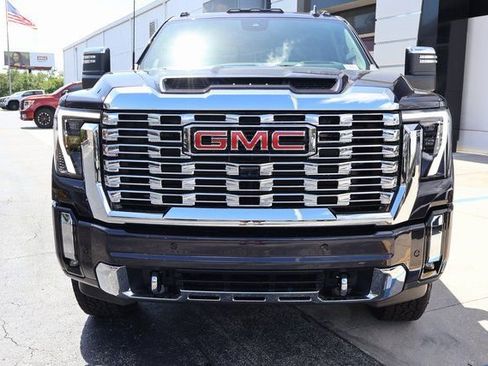 New 2026 GMC Sierra 2500 Denali w/ Denali Reserve Package AWD/4WD image 2