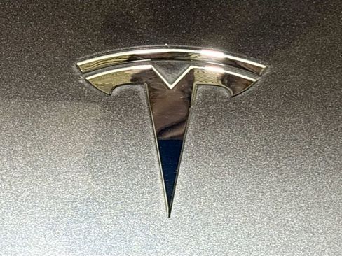 Used 2022 Tesla Model Y Performance image 24