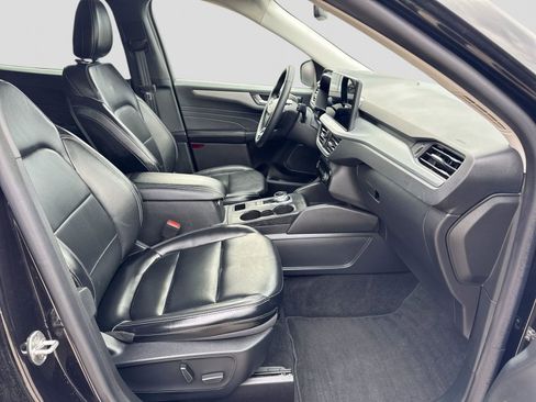 Certified 2025 Ford Escape Platinum image 7