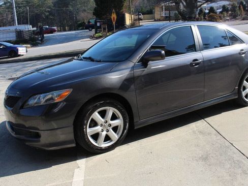 Used 2008 Toyota Camry SE image 3