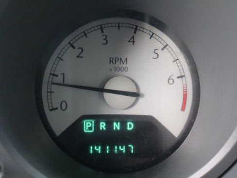 Used 2008 Chrysler Sebring LX FWD image 42