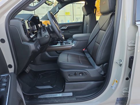 New 2026 Chevrolet Silverado 1500 High Country image 12