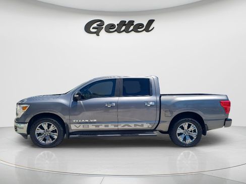Used 2019 Nissan Titan SV w/ SV Convenience Package RWD image 8