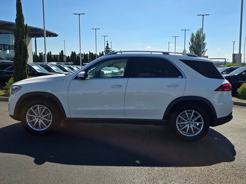 Used 2024 Mercedes-Benz GLE 350 4MATIC w/ Driver Assistance Package image 3